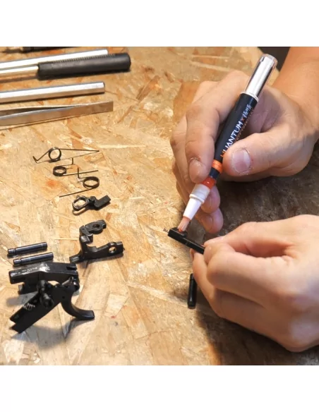 STYLO LUBRIFIANT HAUTE PERFORMANCE ORANGE - 4UAD